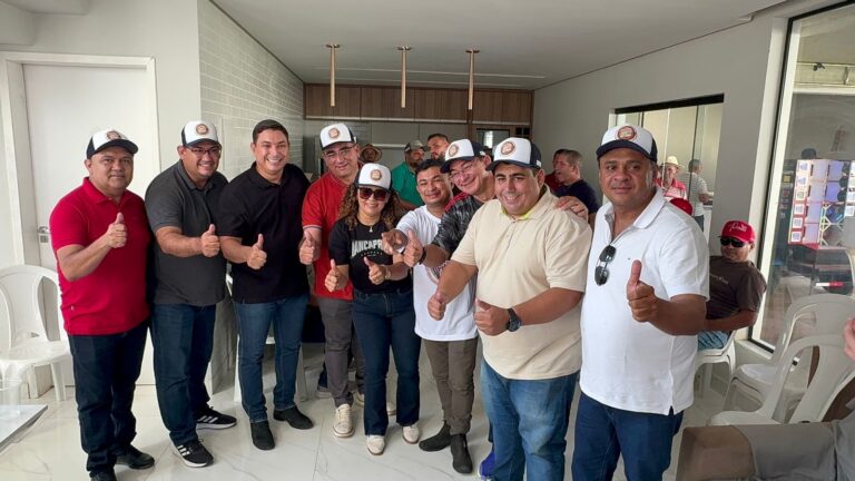 ARRAIAL/PI: VAQUEJADA REÚNE PREFEITOS DAS MAIS DIVERSAS REGIÕES DO PIAUÍ