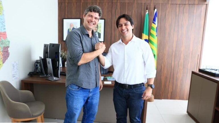 VÁRZEA GRANDE/PI: PREFEITO SEGUNDO SE REÚNE COM DEPUTADO FLÁVIO NOGUEIRA PARA TRATAR DE MELHORIAS PARA O MUNICÍPIO
