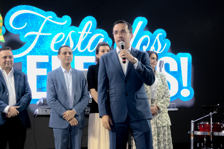 SEM FRONTEIRAS: MANCHETE PIAUÍ REALIZA FESTA DOS ELEITOS COM LIDERANÇAS POLÍTICAS