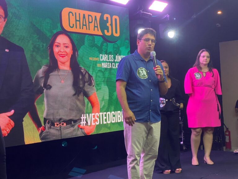 TERESINA/PI: CARLOS JÚNIOR ENCERRA CAMPANHA À PRESIDÊNCIA DA OAB-PI COM DISCURSO EMOCIONANTE