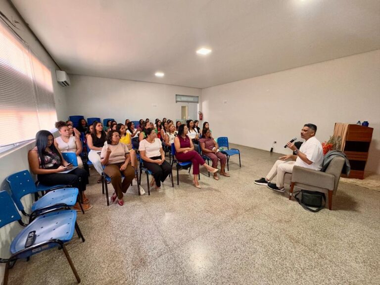 ANTONIO ALMEIDA/PI: FORMAÇÃO CONTINUADA ABORDA EDUCAÇÃO INFANTIL BASEADA NO AFETO E CUIDADO