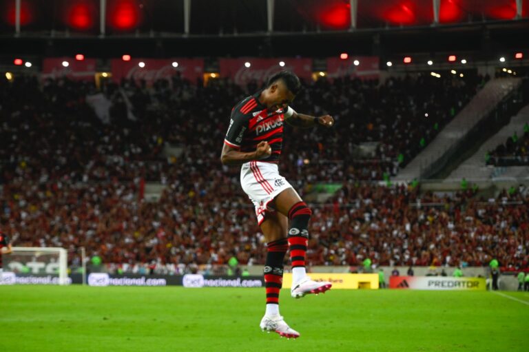 JOGADOR DO FLAMENGO, BRUNO HENRIQUE, É INVESTIGADO PELA PF POR SUPOSTA MANIPULAÇÃO EM JOGO