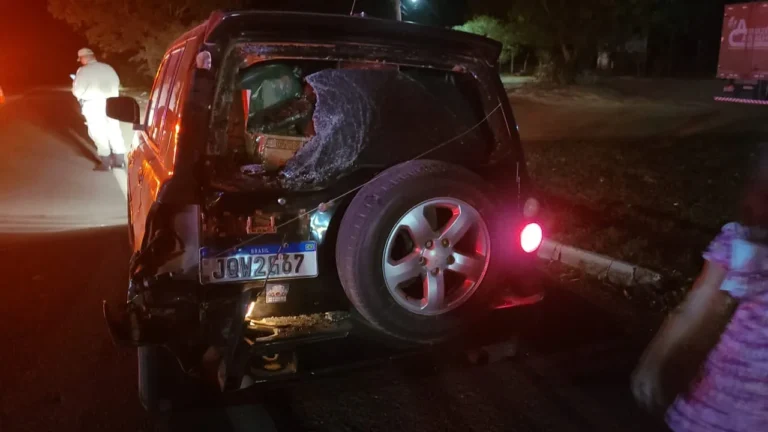 OEIRAS/PI: ACIDENTE NA BR-230 DEIXA UM MORTO E OUTRO GRAVEMENTE FERIDO
