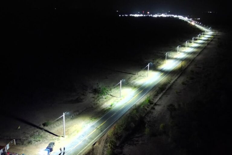 CAXINGÓ/PI: PREFEITURA INAUGURA ILUMINAÇÃO EM LED NA ZONA RURAL