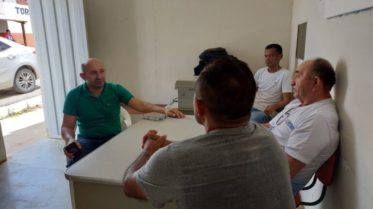 CAPITÃO GERVÁSIO OLIVEIRA/PI: PREFEITO RAIMUNDO COELHO VISITA SECRETARIA DE AGRICULTURA E DISCUTE MELHORIAS
