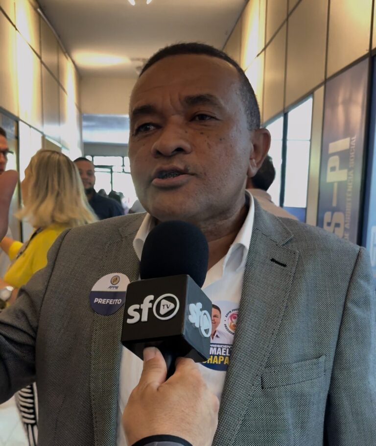 AMARANTE/PI: PREFEITO ADRIANO SILVA ANUNCIA REAJUSTE DE 6,27% NO PISO SALARIAL DOS PROFESSORES