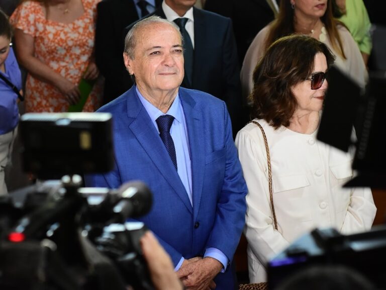 TERESINA/PI: PREFEITO SILVIO MENDES CRIA GRUPO PARA FISCALIZAR FINANÇAS MUNICIPAIS