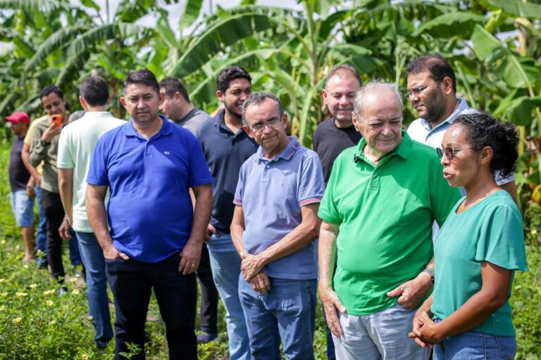 TERESINA/PI: PREFEITO SILVIO MENDES VISITA CAMPOS AGRÍCOLAS E ANUNCIA INVESTIMENTOS