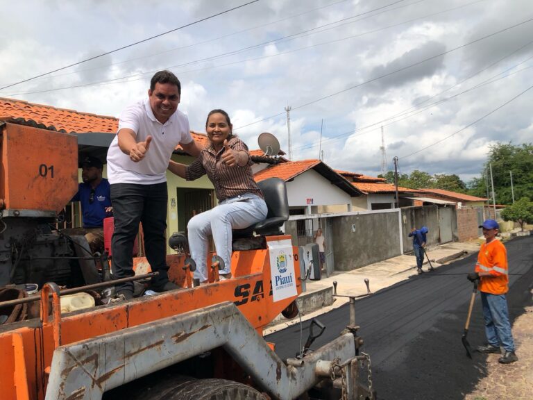 JERUMENHA/PI: PREFEITURA INICIA OBRA DE PAVIMENTAÇÃO NA RUA EURÍPEDES DE AGUIAR