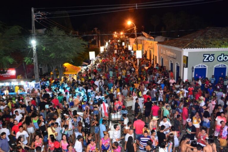 FLORIANO/PI: PREFEITO ANTÔNIO REIS ANUNCIA PROGRAMAÇÃO DO CARNAVAL 2025