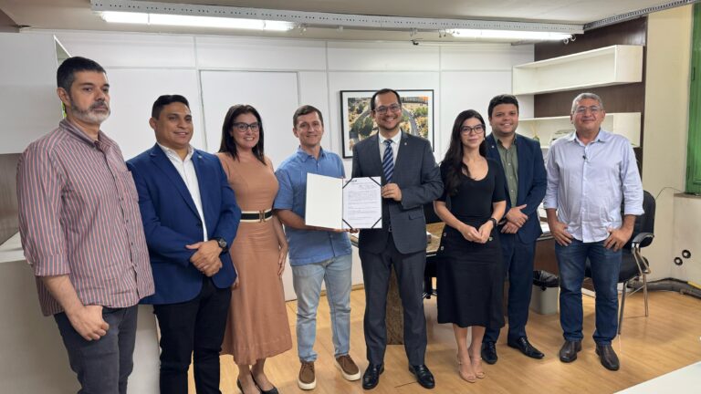 TERESINA/PI: SEMF E CREA-PI FIRMAM ACORDO PARA INTERCÂMBIO DE INFORMAÇÕES
