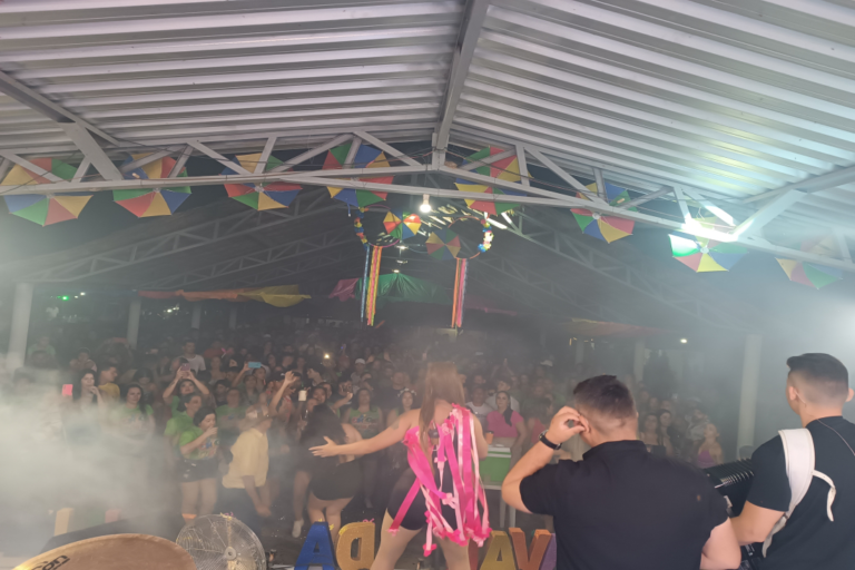 MILTON BRANDÃO/PI: CIDADE SE PREPARA PARA SEXTA-FEIRA DE CARNAVAL COM GRANDE SHOW