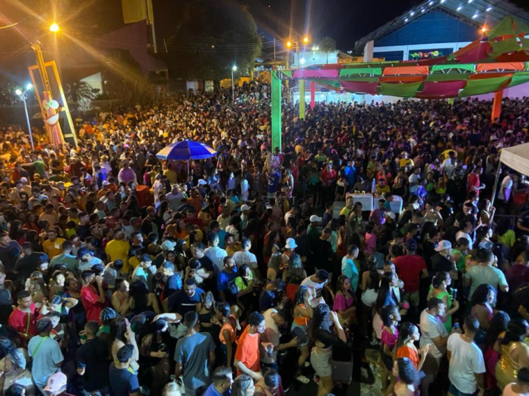 BARRAS/PI: PREFEITURA ANUNCIA PROGRAMAÇÃO DO MAIOR CARNAVAL DA CIDADE EM 2025