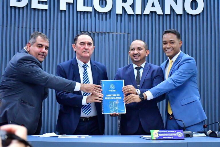 FLORIANO/PI: CÂMARA MUNICIPAL REALIZA ABERTURA DO ANO LEGISLATIVO
