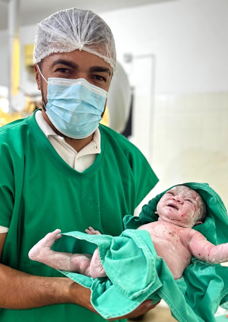 GUADALUPE/PI: PREFEITO JESSE JAMES CELEBRA RETOMADA DOS PARTOS NO HOSPITAL LOCAL