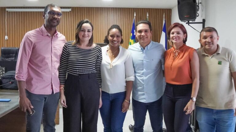 URUÇUÍ/PI: PREFEITO DR. GILBERTO JÚNIOR PRESTIGIA ENCONTRO DE CAPACITAÇÃO TÉCNICA DA APS