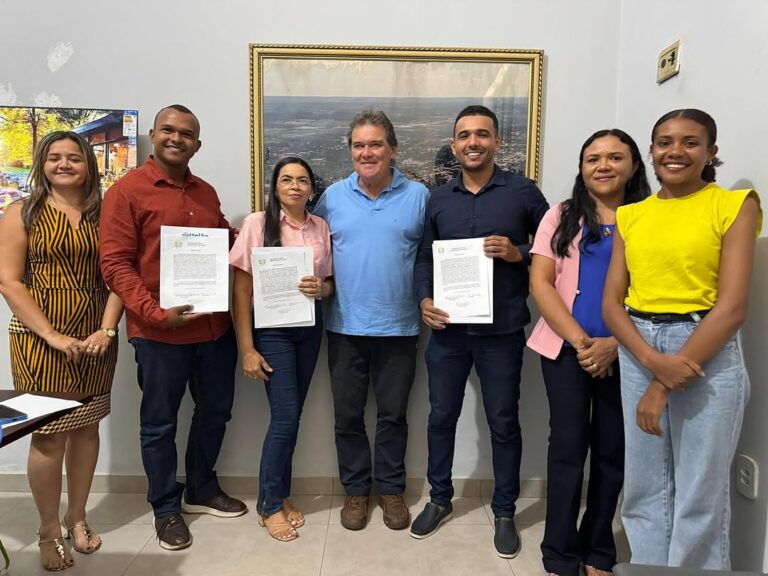 UNIÃO/PI: PREFEITO GUSTAVO MEDEIROS EMPOSSA NOVOS SERVIDORES APROVADOS EM CONCURSO
