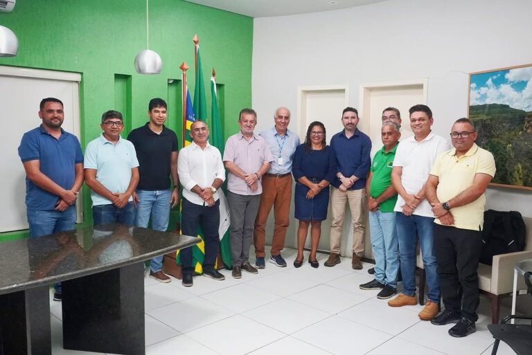 CAMPO MAIOR/PI: PREFEITO JOÃOZINHO FÉLIX AVANÇA COM PLANO DE SELO DE QUALIDADE PARA SEGURANÇA ALIMENTAR