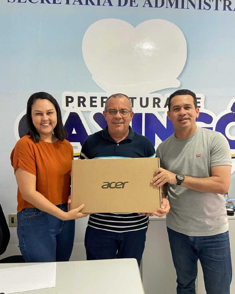 CAXINGÓ/PI: PREFEITO MAGNUM CARDOSO ENTREGA EQUIPAMENTOS PARA FORTALECER SECRETARIAS MUNICIPAIS
