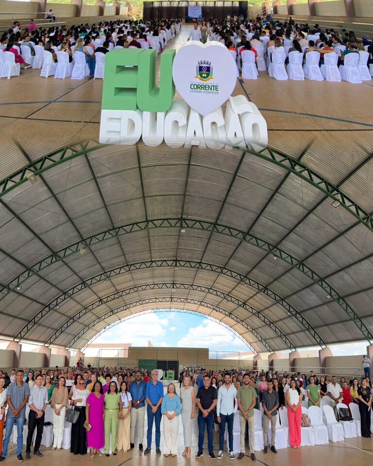 CORRENTE/PI: PREFEITURA REALIZA ENCONTRO PEDAGÓGICO PARA INÍCIO DO ANO LETIVO
