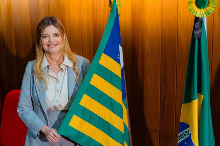 PARNAÍBA/PI: DEPUTADA GRACINHA MÃO SANTA SERÁ HOMENAGEADA COM PRÊMIO “SER MULHER – DESTAQUE 2025”