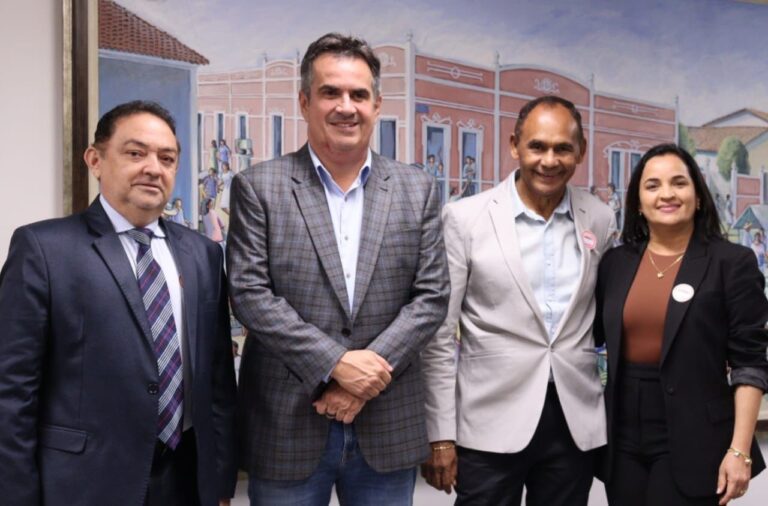 BAIXA GRANDE DO RIBEIRO/PI: PREFEITO PETISTA VAI À BRASÍLIA ENCONTRAR SENADOR CIRO