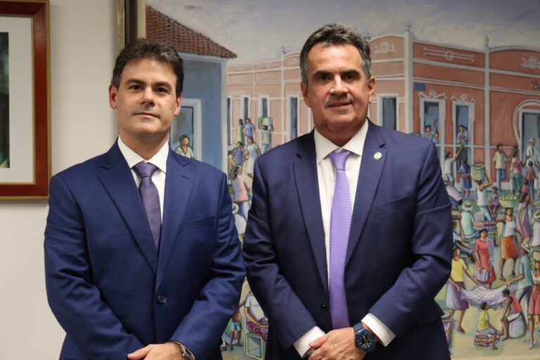 SENADOR CIRO NOGUEIRA SE REÚNE COM O PRESIDENTE DA ALEPI SEVERO EULÁLIO EM BRASÍLIA