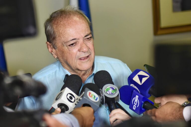 TERESINA/PI: PREFEITO SILVIO MENDES ANUNCIA DECRETOS SOBRE OCUPAÇÃO DE ESPAÇOS PÚBLICOS