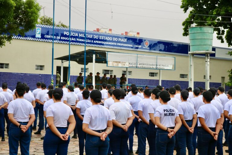 POLÍCIA MILITAR DO PIAUÍ RECEBE NOVA TURMA DO CURSO DE FORMAÇÃO DE SOLDADOS