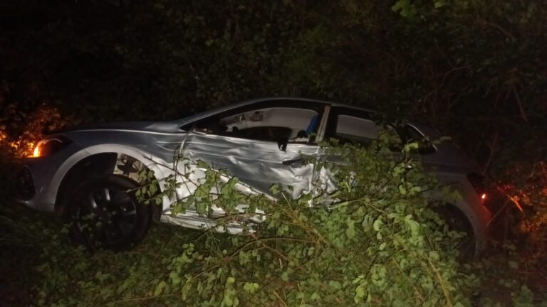 PARNAÍBA/PI: MOTORISTA EMBRIAGADO CAUSA ACIDENTE COM TRÊS VEÍCULOS NA BR-343