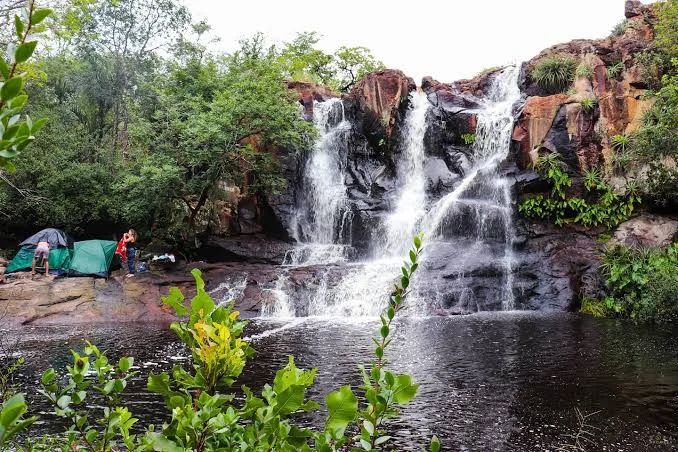 CAPITÃO DE CAMPOS/PI: CACHOEIRA DA SAQUAREMA ATRAI TURISTAS E APAIXONADOS POR TRILHAS
