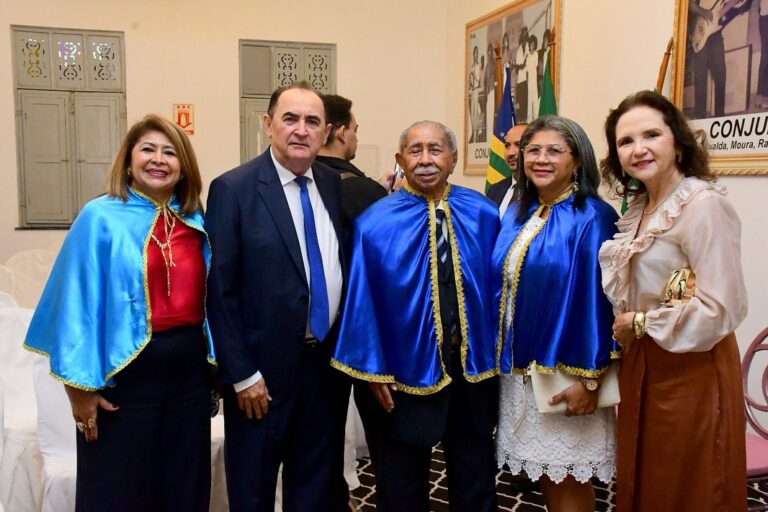 FLORIANO/PI: PREFEITO ANTÔNIO REIS PARTICIPA DA INSTALAÇÃO DA ACADEMIA PIAUIENSE DE CULTURA