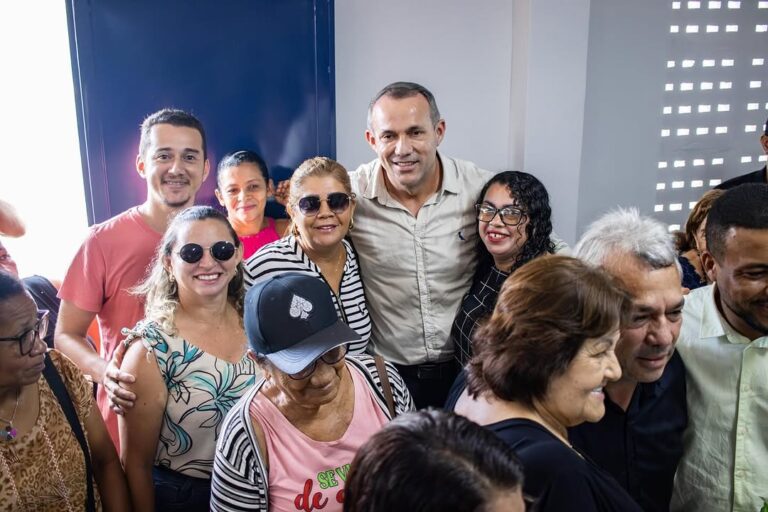 BARRAS/PI: SECRETÁRIO WILSON CAPOTE PARTICIPA DE INAUGURAÇÃO DO CENTRO DE CONVIVÊNCIA DO IDOSO