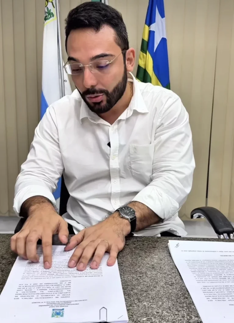 PARNAÍBA/PI: PREFEITO DEMITE MÃO SANTA, ADALGISA E NOMES LIGADOS AOS MESMOS; VEJA LISTA