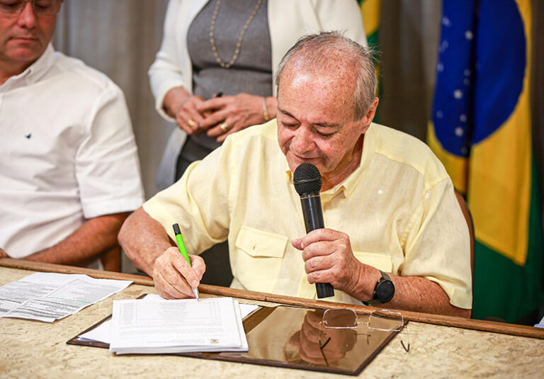 TERESINA/PI: PREFEITO ANUNCIA LINHA DE CRÉDITO SEM JUROS PARA SERVIDORES MUNICIPAIS