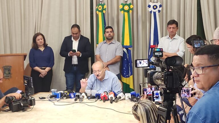 TERESINA/PI: PREFEITO SILVIO MENDES ANUNCIA ANTECIPAÇÃO DO PAGAMENTO DO TICKET-ALIMENTAÇÃO DE SERVIDORES