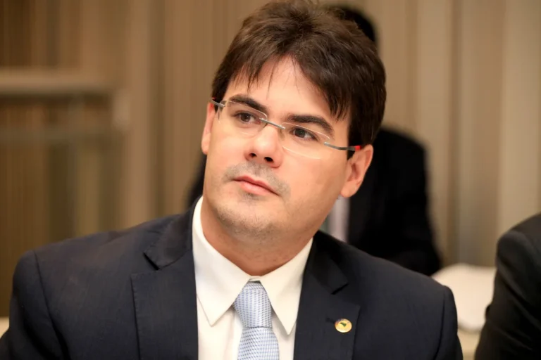 PICOS/PI: ASSEMBLEIA LEGISLATIVA DO PIAUÍ INICIA CIRCUITO ESTADUAL EM COMEMORAÇÃO AOS 190 ANOS