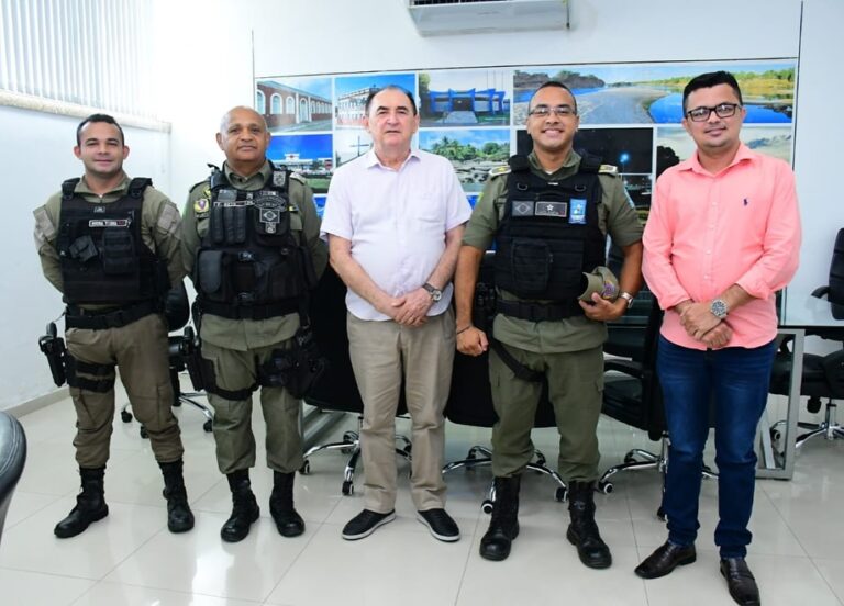 FLORIANO/PI: PREFEITO ANTÔNIO REIS E POLÍCIA MILITAR ORGANIZAM 19ª CORRIDA DA FOGUEIRA