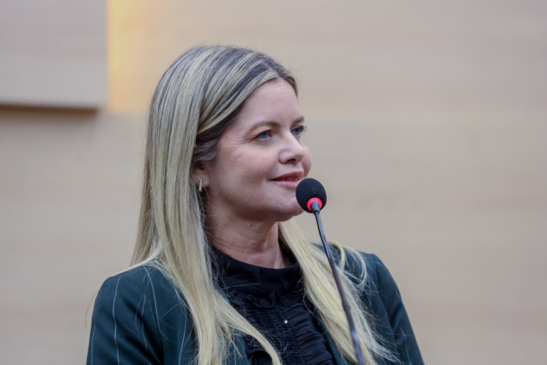 DEPUTADA GRACINHA MÃO SANTA DEFENDE AMPLIAÇÃO DO SINAL DA TV ASSEMBLEIA NO LITORAL