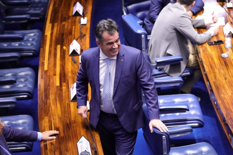 PROJETO DE CIRO NOGUEIRA QUE GARANTE ACESSO DE CÃES DE ASSISTÊNCIA É APROVADO PELA CDH DO SENADO
