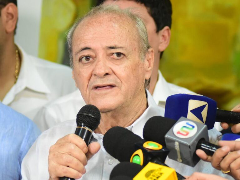 TERESINA/PI: MINIRREFORMA ADMINISTRATIVA É PAUTA DE REUNIÃO ENTRE SILVIO MENDES E EQUIPE DE GESTÃO