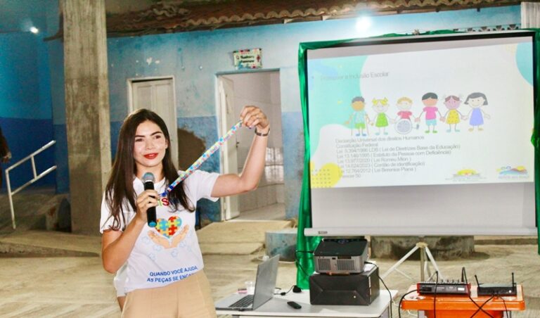 PATOS DO PIAUÍ/PI: SECRETARIA DE EDUCAÇÃO REALIZA PALESTRA SOBRE INCLUSÃO DE ALUNOS COM TEA NAS ESCOLAS