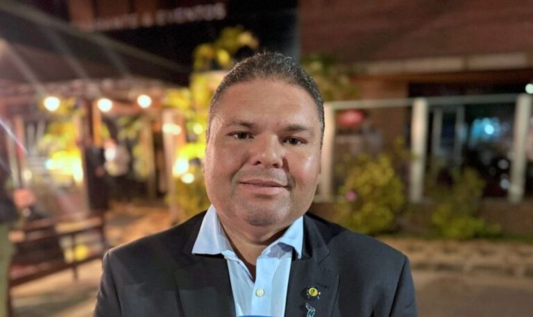 BRASÍLIA/DF: PRESIDENTE DA APPM CONDUZ DELEGAÇÃO DE 150 PREFEITOS DO PIAUÍ NA XXVI MARCHA A BRASÍLIA