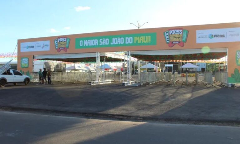 PICOS/PI: PICOS DÁ INÍCIO AO CIDADE JUNINA 2025 COM FESTIVAL DE SANFONAS E GRANDES NOMES DO FORRÓ
