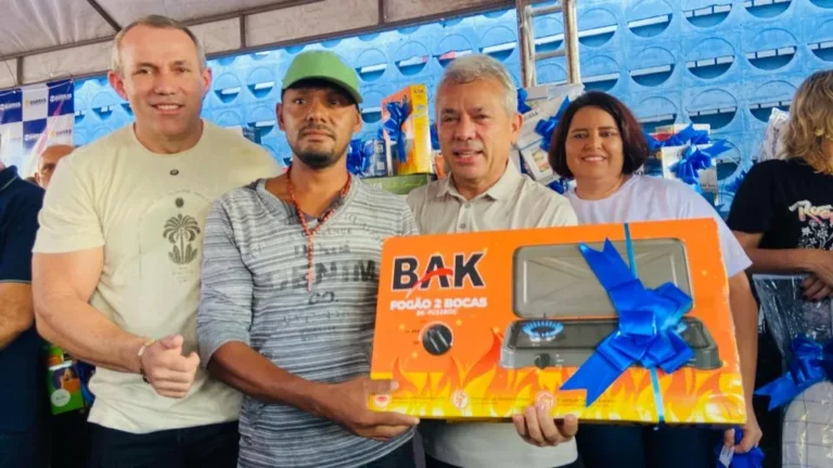 BARRAS/PI: CELEBRAÇÃO DO DIA DO TRABALHADOR EM BARRAS REÚNE ESPORTE, BRINDES E PREMIAÇÕES