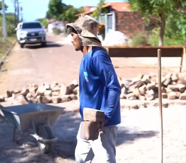 BARRAS/PI: PREFEITURA DE BARRAS INVESTE EM OBRAS PARA EVITAR ALAGAMENTOS