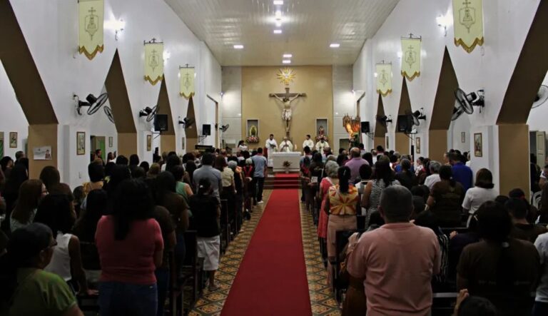 SANTO ANTÔNIO DE LISBOA/PI: AUTORIDADES E COMUNIDADE CELEBRAM A 10ª NOITE DO 88º FESTEJO DE SANTO ANTÔNIO