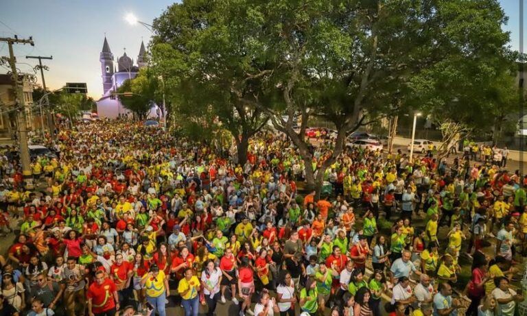 TERESINA/PI: CAMINHADA DA FRATERNIDADE REÚNE MILHARES COM MENSAGEM DE FÉ E SOLIDARIEDADE