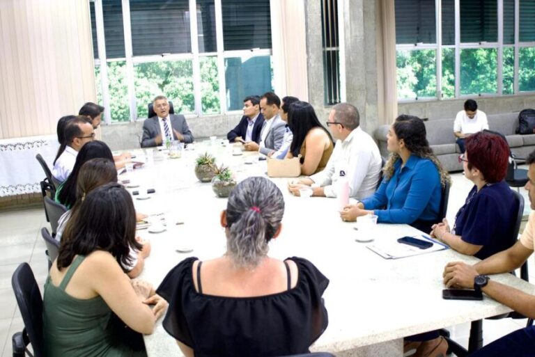 JOSÉ DE FREITAS/PI: MUNICÍPIO FIRMA PARCERIA COM A UESPI PARA FORTALECER O ENSINO MUNICIPAL
