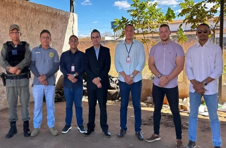 OEIRAS/PI: POLÍCIA MILITAR DESTRÓI CANOS KADRON E REFORÇA COMBATE A CRIMES DE TRÂNSITO